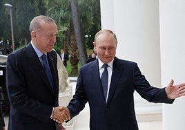 Erdogan ofrece a Putin acoger en Turquía conversaciones de paz «con todas las partes»
