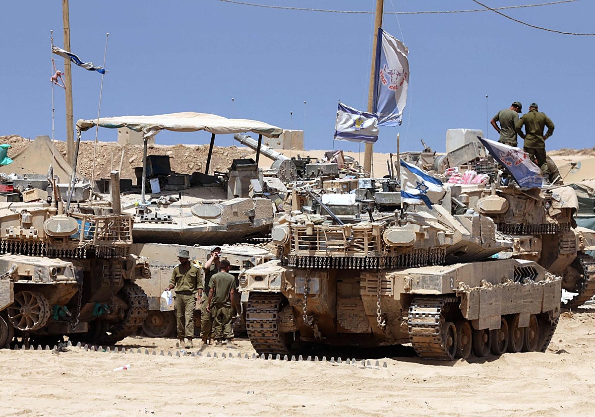 El Ejército israelí intensifica sus operaciones alrededor de Gaza