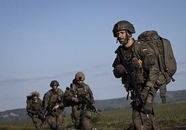 Los países europeos se plantean recuperar la mili ante la amenaza rusa