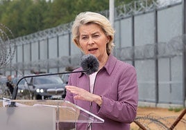 Von der Leyen completa una gira por Europa del Este llena de turbulencias