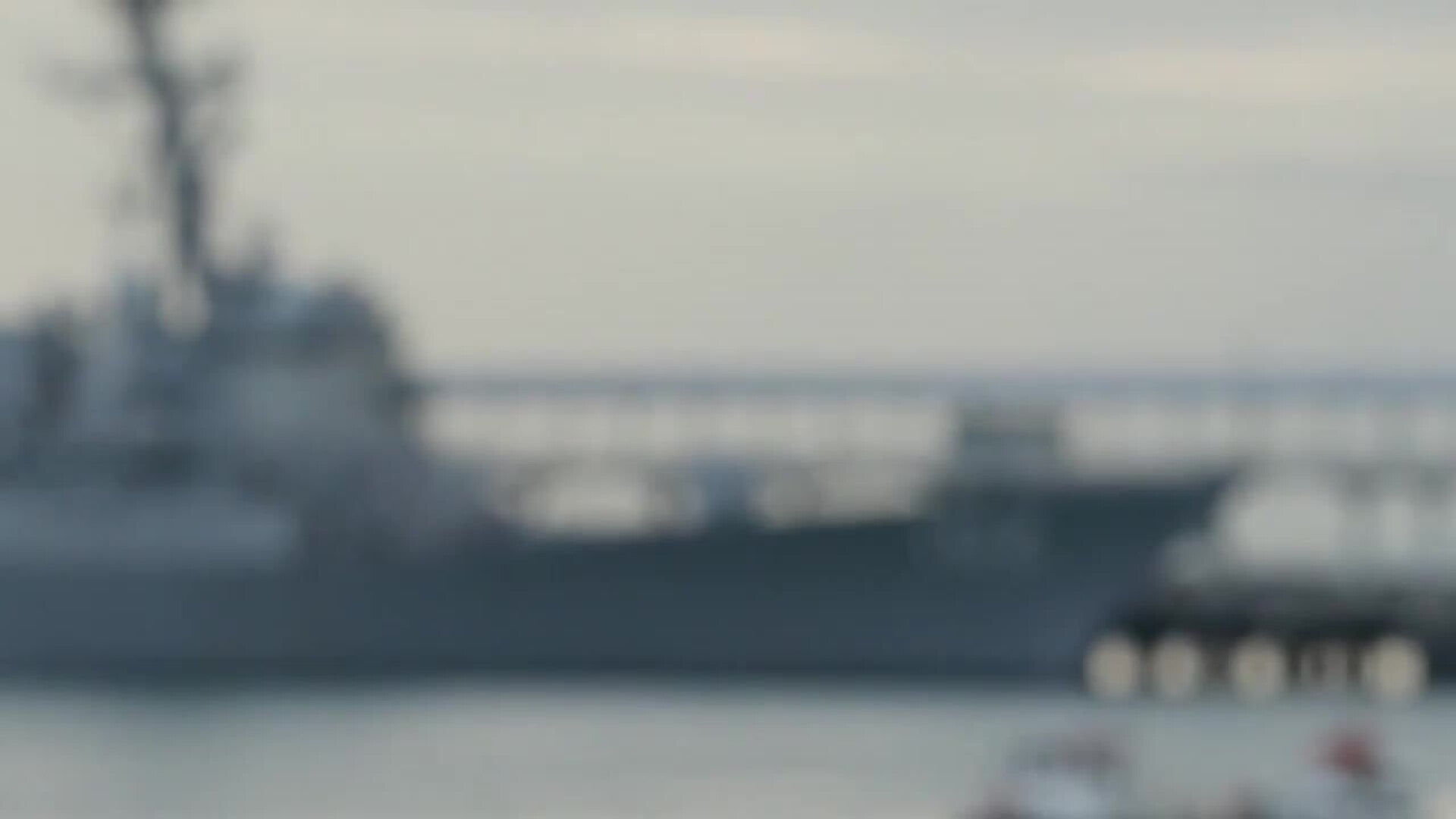 Buque destructor lanzamisiles del ejército de EE.UU está de visita en ...