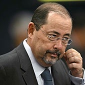 La defensa de Bolsonaro cuestiona la acusación mientras surge un movimiento de aliados por una amnistía