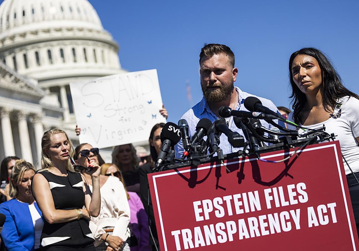 Víctimas del delincuente sexual estadounidense Jeffrey Epstein dijeron este miércoles que preparan una lista de allegados suyos que abusaron de menores de edad