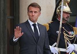 El 64% de los franceses quiere que Macron dimita para poder salir de la crisis política nacional