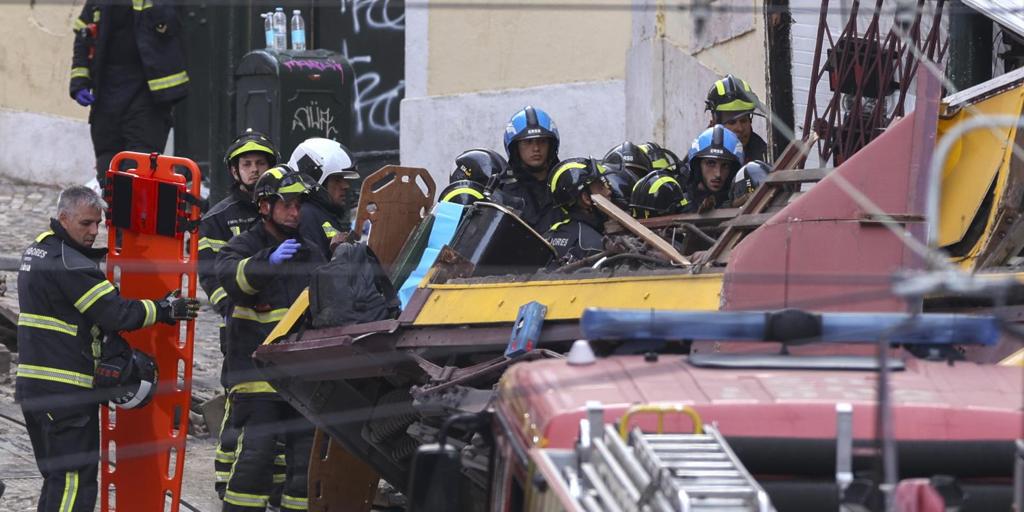 El accidente del funicular en Lisboa se produjo tras la desconexión del cable entre las dos cabinas
