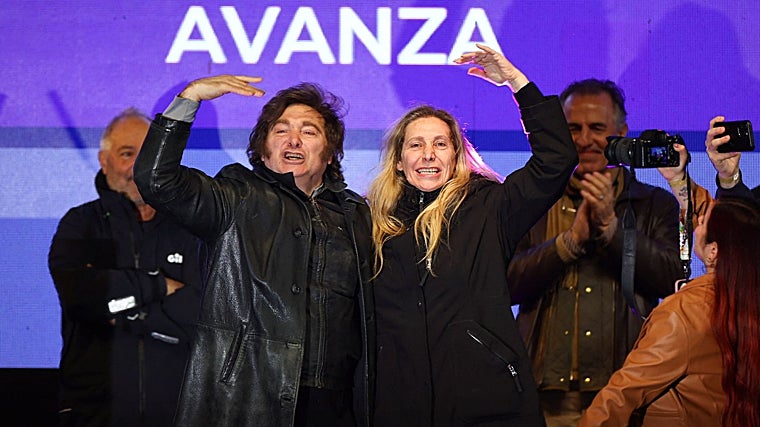 Los hermanos Milei encabezan el cierre de campaña en Buenos Aires