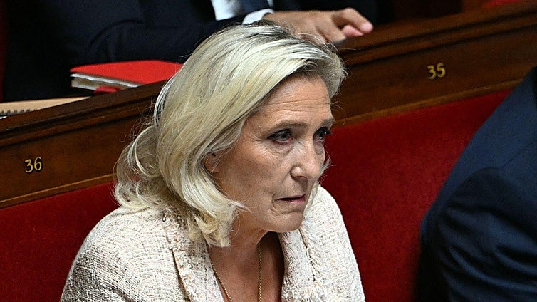 La apelación de Le Pen por el delito de extorsión que la inhabilitó será en enero