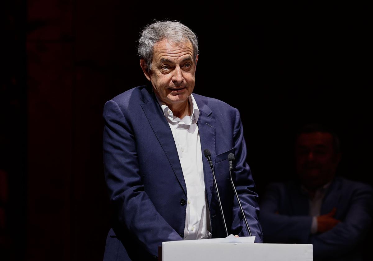 EE.UU. plantea prohibirle la entrada a Zapatero por su sintonía con Venezuela