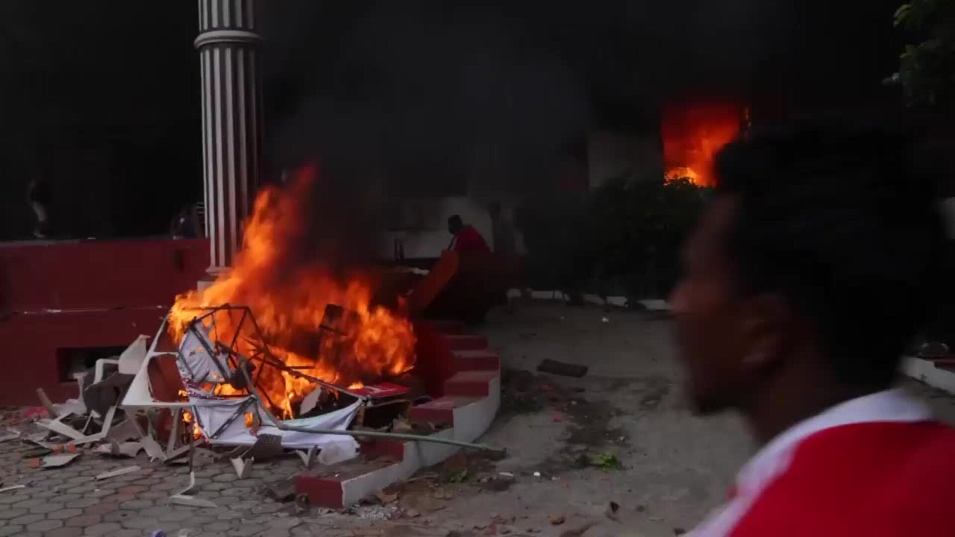 Las intensas protestas de la &quot;Generación Z&quot; en Nepal provocan la dimisión del primer ministro