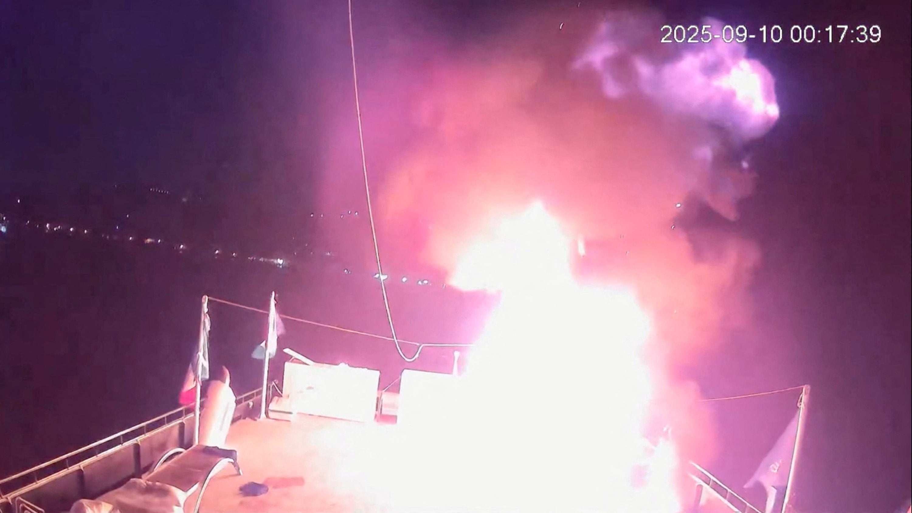 La Flotilla con ayuda para Gaza dice que otro de sus barcos fue atacado con un dron