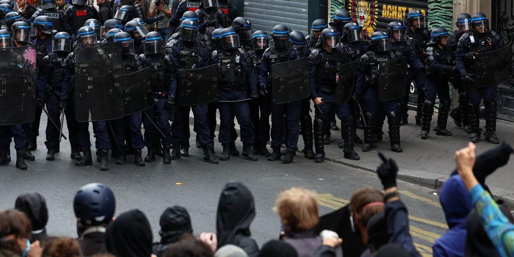 La jornada de bloqueo de Francia termina en una batalla campal en París