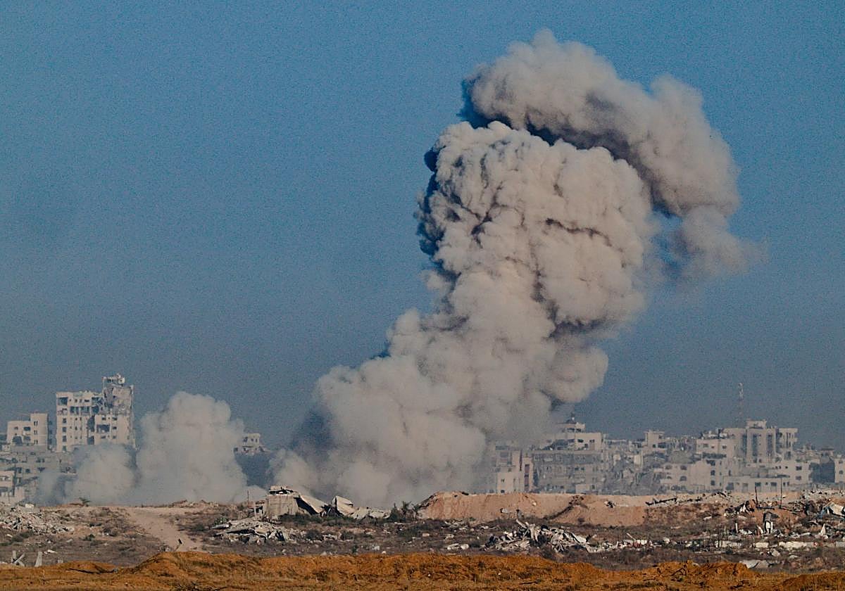 El Ejército israelí ha intensificado su ofensiva, mientras se intenta llegar a un acuerdo de alto el fuego