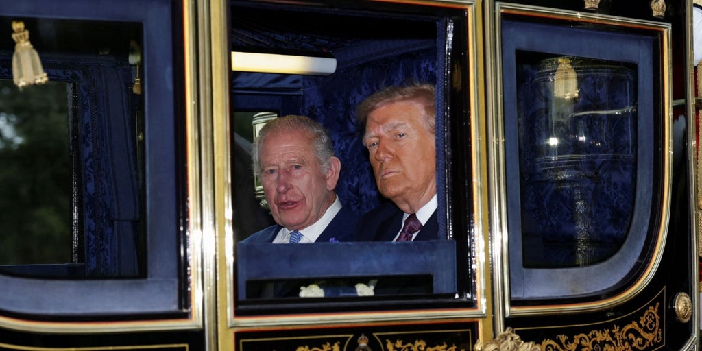Trump se da un baño real en su histórica visita al Reino Unido