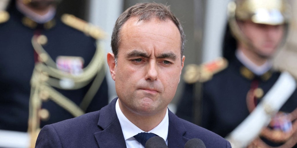 Lecornu, primer ministro francés, busca consensos políticos ante la amenaza de censura