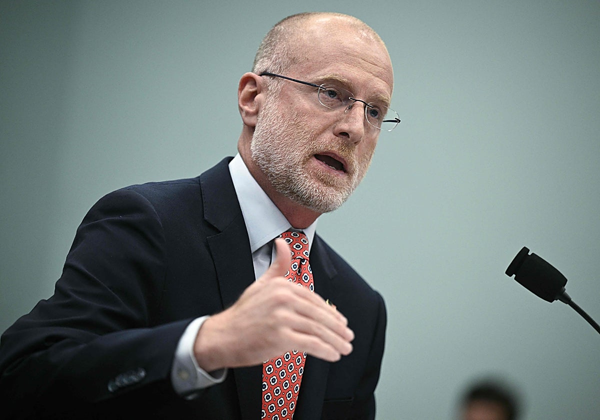 El presidente de la Comisión Federal de Comunicaciones, Brendan Carr