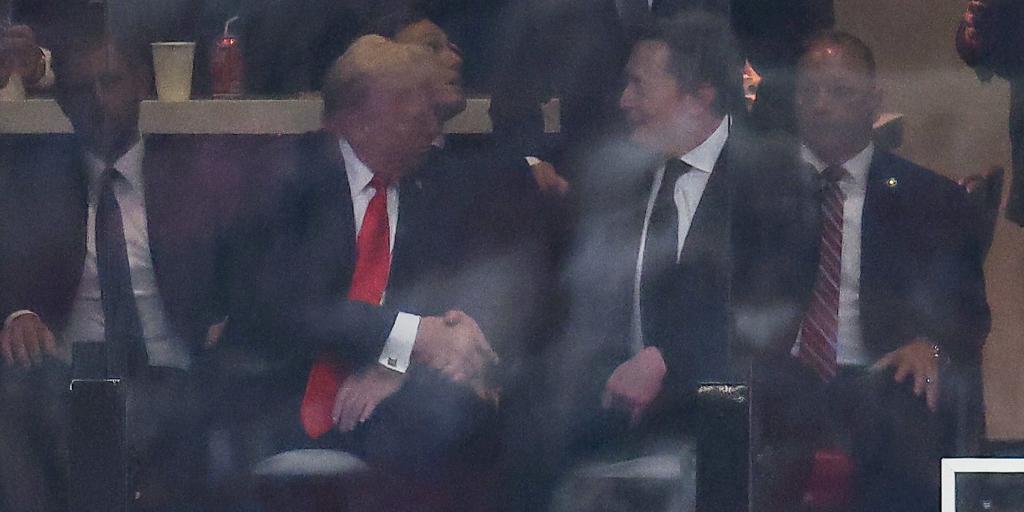 Trump y Musk se reencuentran por primera vez en el funeral de Charlie Kirk