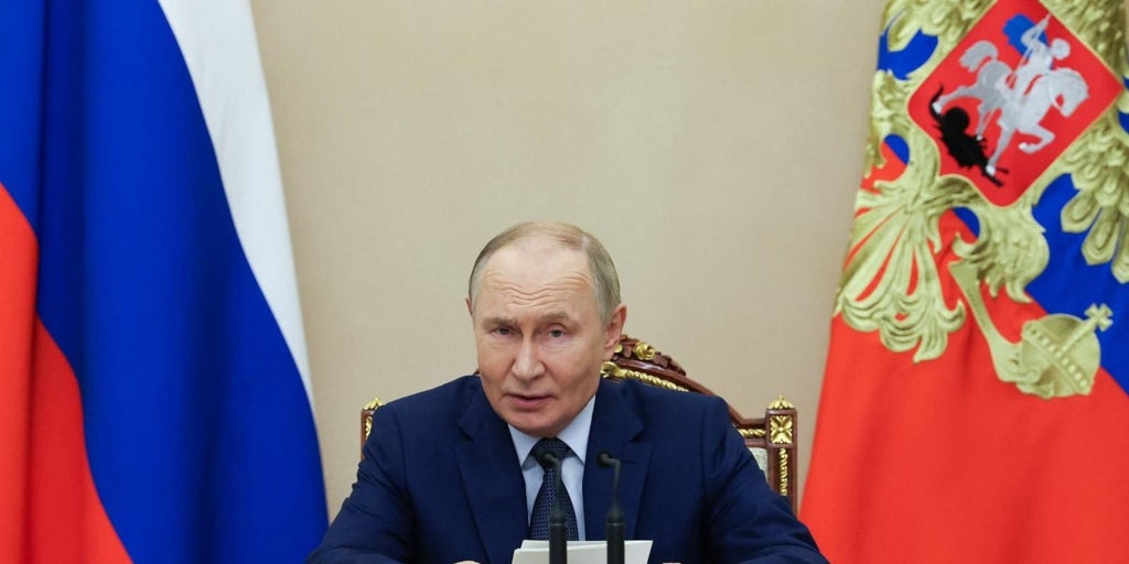 Putin ofrece a Trump un acuerdo temporal de control de armas nucleares