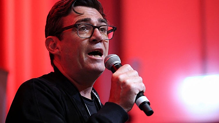 El Brexit, la disciplina fiscal y la inmigración abren en canal al laborismo y desata críticas a Starmer