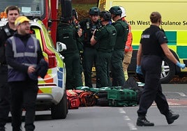 Tres muertos, uno de ellos el agresor, en un atentado con cuchillo y atropello cerca de una sinagoga en Mánchester