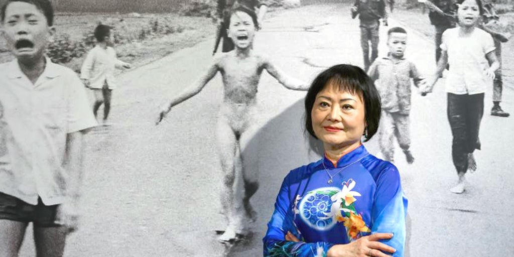 La niña del napalm, una vida más allá de una foto: «No quiero que me vean como una víctima, sino como una mujer de paz»