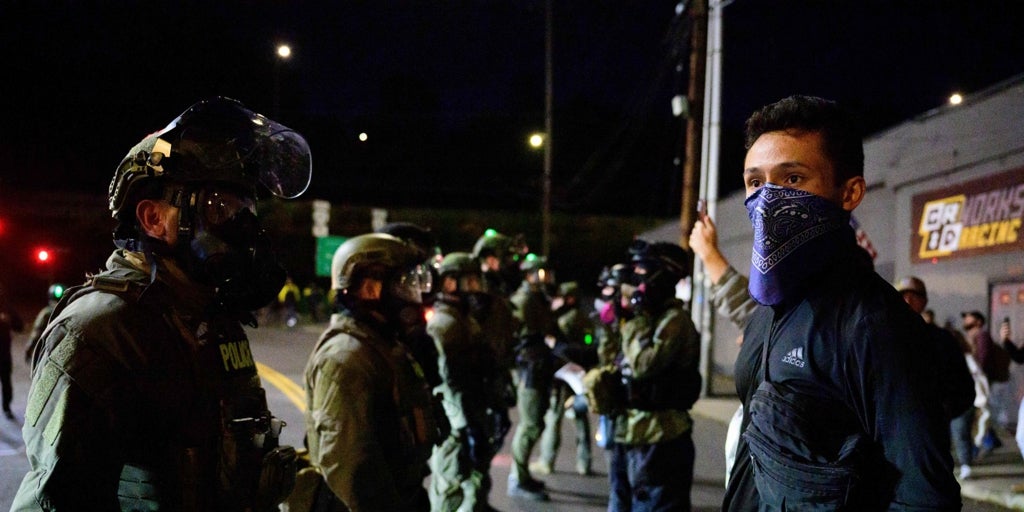 Trump despliega ya los primeros efectivos del ejército en Chicago