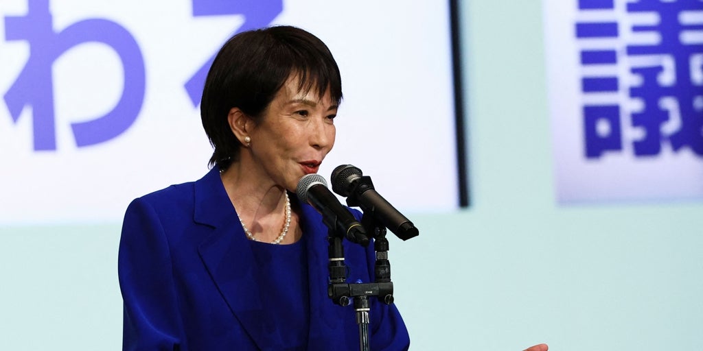 La ruptura en la coalición del gobierno de Japón tras 26 años pone en jaque la llegada de la primera mujer al poder