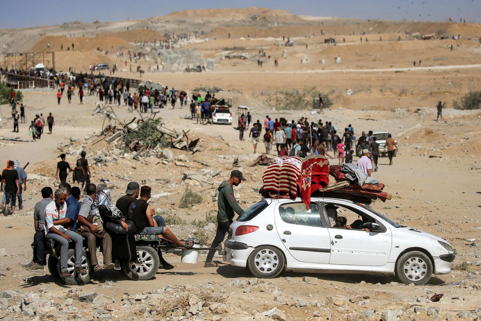 Gaza vive su primer día de alto el fuego a la espera del intercambio de rehenes por presos