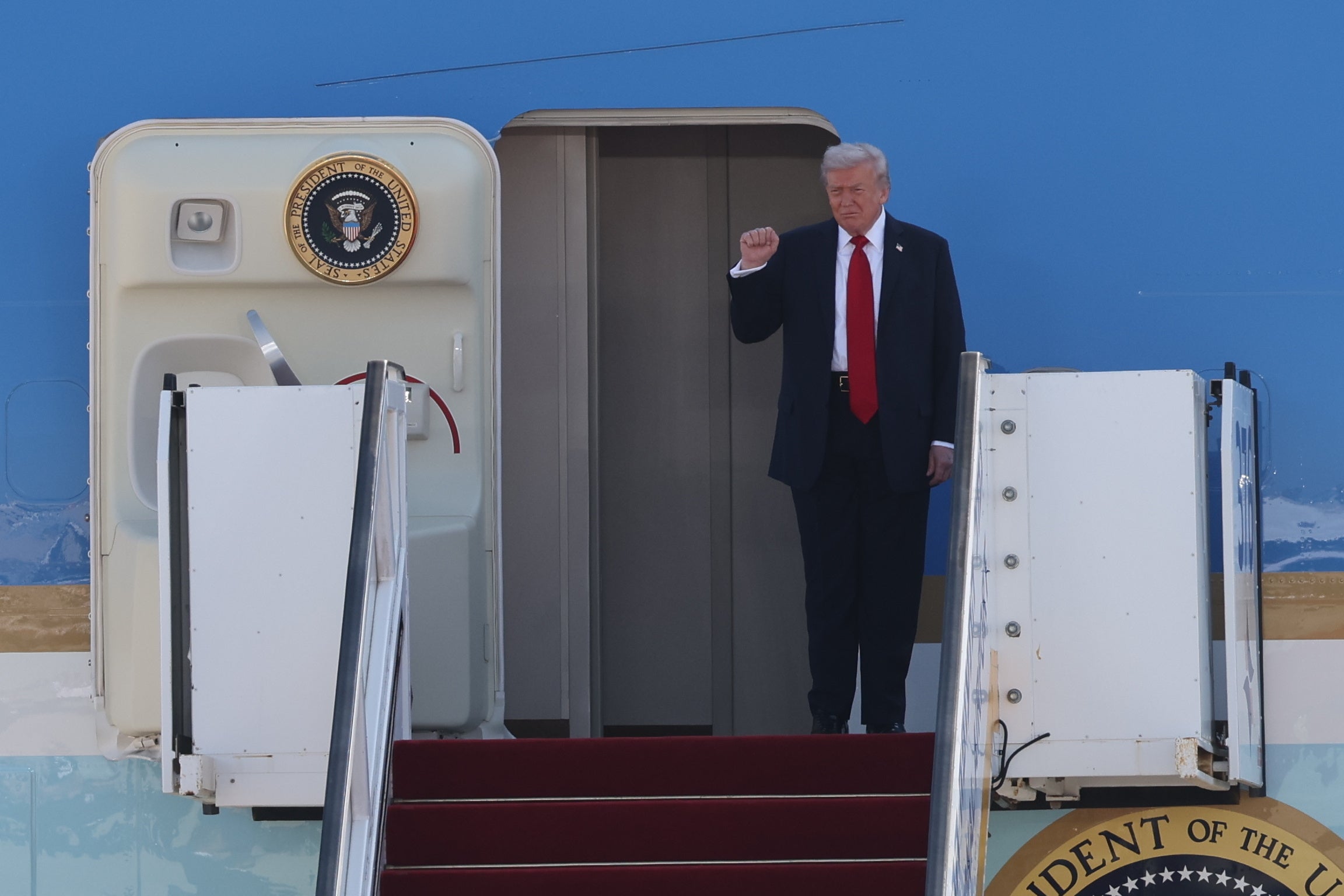 El presidente de EE.UU., Donald Trump, a su llegada este lunes al aeropuerto Ben Gurion.