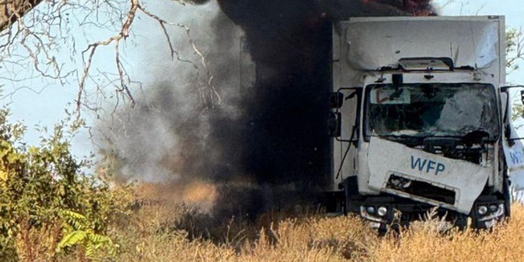 Ucrania denuncia un ataque de Rusia a un convoy de ayuda de la ONU en el sur del país