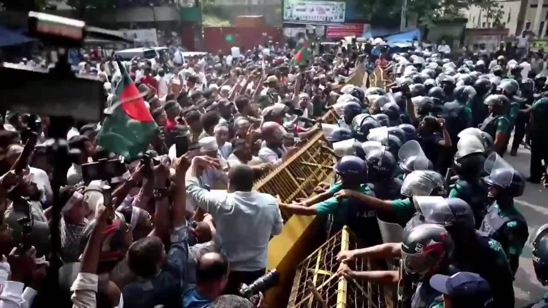 Continúan las protestas y la huelga nacional de profesores en Bangladés por mejoras laborales