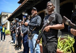 El régimen de Maduro lleva meses impartiendo formación militar a los civiles debido a la presión de EE.UU.