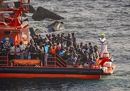 Mueren unos 40 inmigrantes, incluidos varios bebés, por el naufragio de una embarcación frente a Túnez