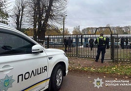 Cuatro muertos y 12 heridos en una explosión en una estación de tren en Ucrania