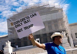 El Supremo de EE.UU. pone en duda los poderes de Trump para imponer aranceles