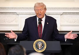 Trump sale tocado de su primer examen al año de volver a la Casa Blanca