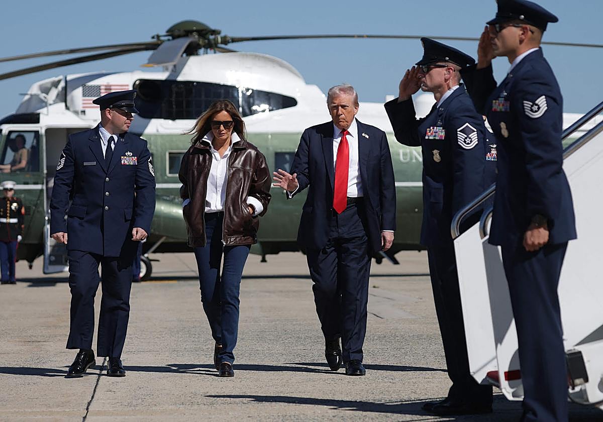 El presidente de Estados Unidos, Donald Trump, en la base militar de Andrews donde ha llegado el paquete sospechoso
