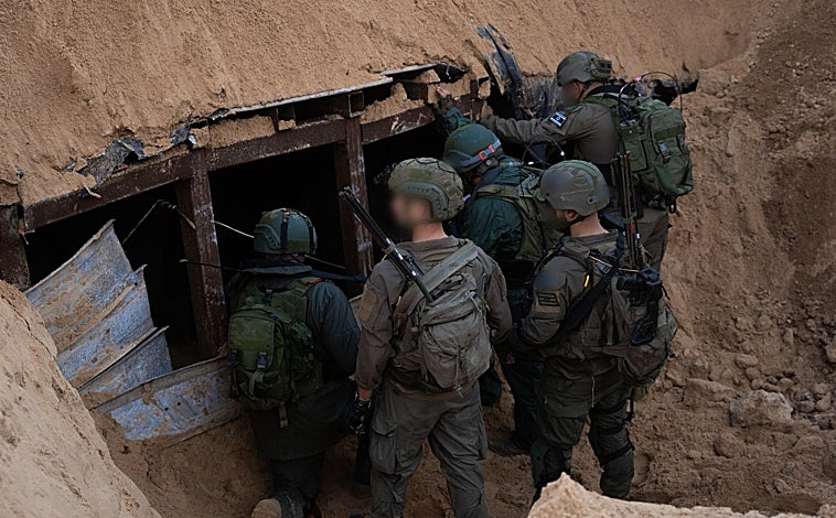 Imagen principal - Al menos 200 milicianos de Hamás, atrapados en sus túneles bajo control de Israel