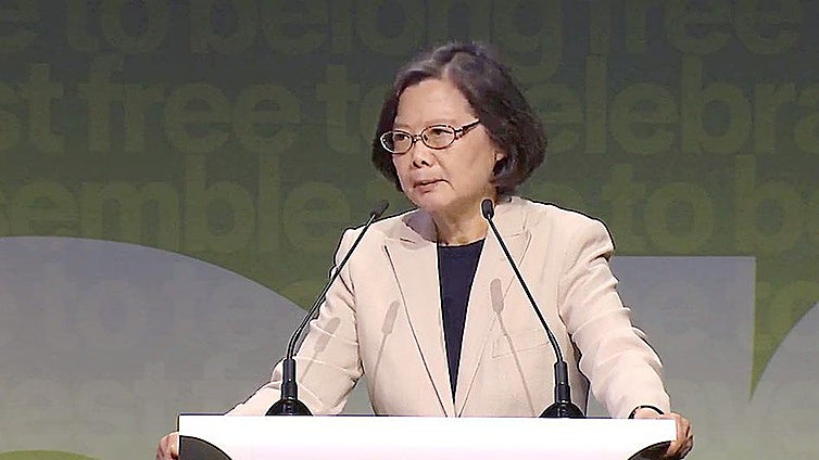 La diplomacia silenciosa de Taiwán: Taipei ofrece su industria de chips  como garantía de Defensa