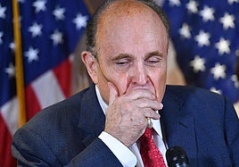 Trump indulta de forma preventiva a Giuliani y más de 70 personas vinculadas con su intento de dar la vuelta a la elección de 2020