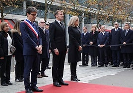 Francia homenajea a las víctimas en el décimo aniversario de los atentados de París: «Desde aquel día, hay un vacío que no se puede llenar»