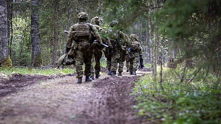 El servicio militar voluntario, el iceberg del rearme total de Bélgica