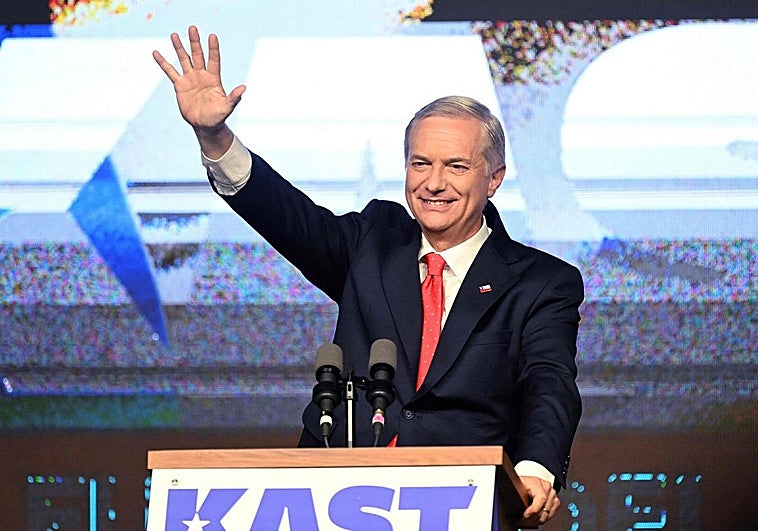 Chile vote sends Jara, Kast