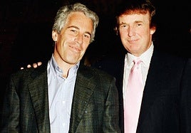 Trump abre un nuevo capítulo en la trama Epstein: firma la ley para la desclasificación de los documentos