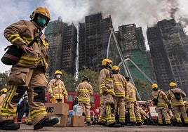 «Hubo una cadena de negligencias»: el infierno de Hong Kong bajo la sombra de la corrupción