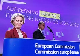 La Comisión Europea presenta el plan para financiar a Ucrania con fondos rusos congelados