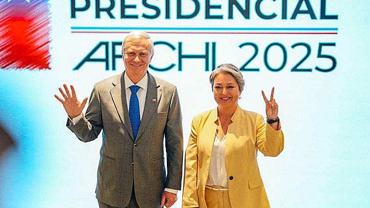 El derechista Kast ganaría holgadamente la segunda vuelta de las presidenciales en Chile, según las encuestas