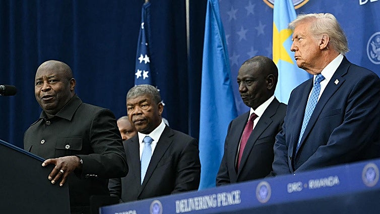 Trump y los líderes de Ruanda y la República Democrática del Congo firman un acuerdo pese a los nuevos episodios de violencia
