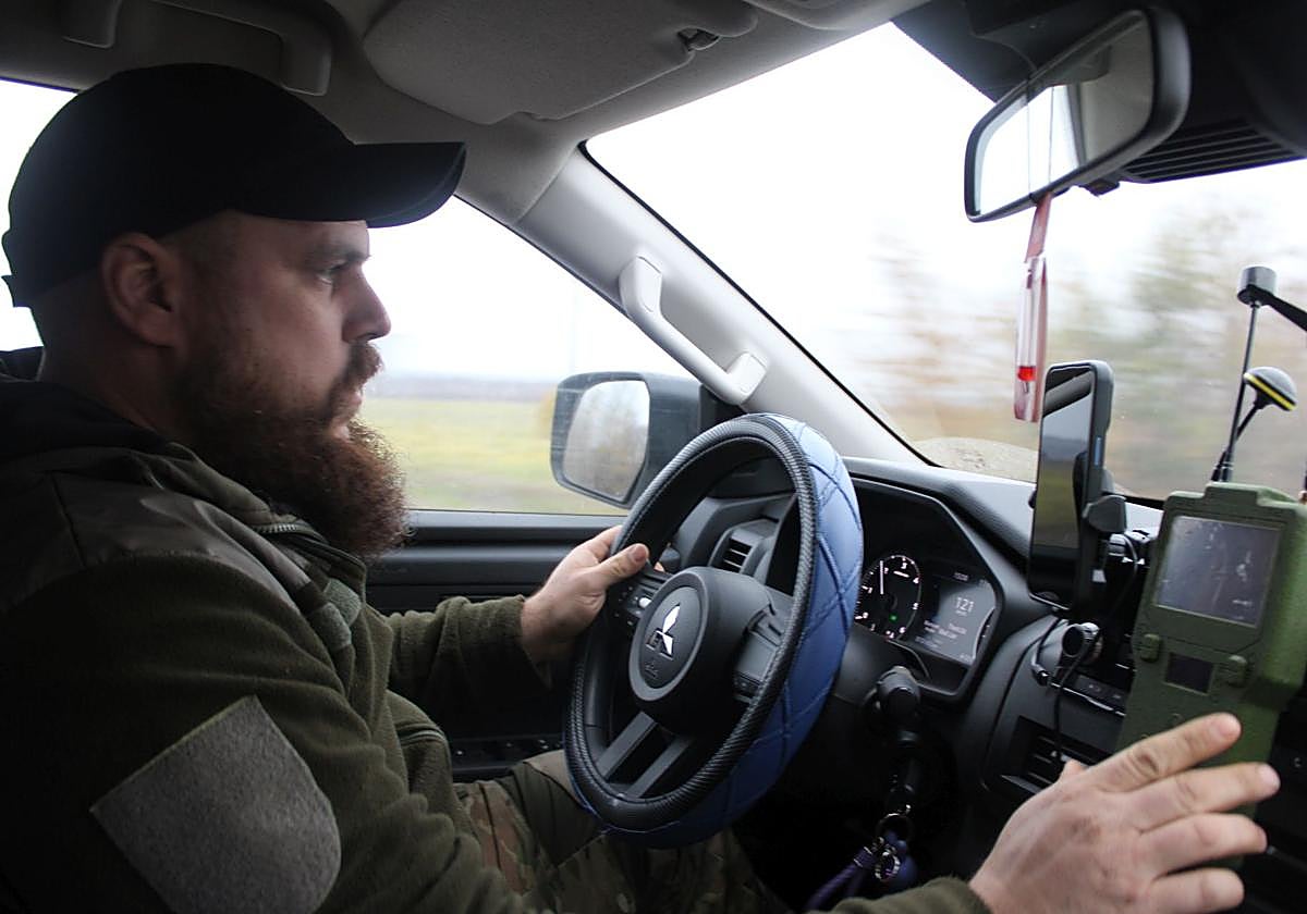 Sitka, conductor de la brigada K-2, durante un viaje al frente de Porkrovsk