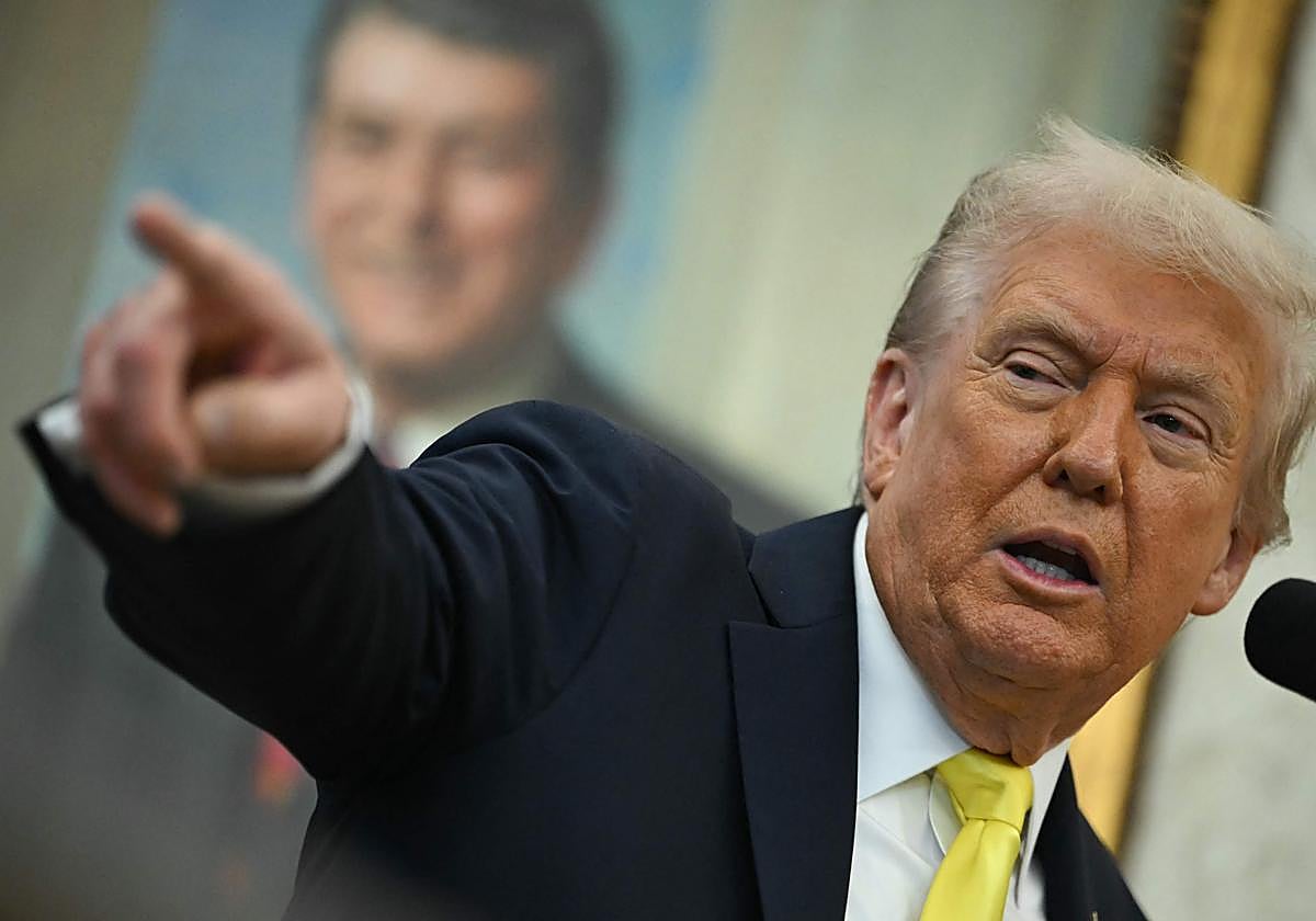 Trump asegura que va hacia Irán «una flota mayor» que la enviada a Venezuela y amenaza con un ataque al país