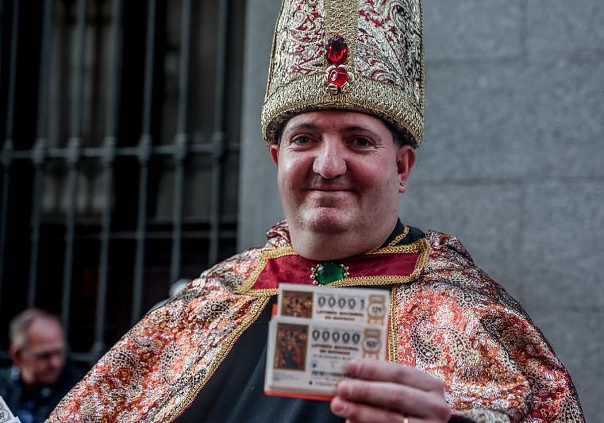 Juan Manuel López, 'el obispo de la Lotería de Navidad'